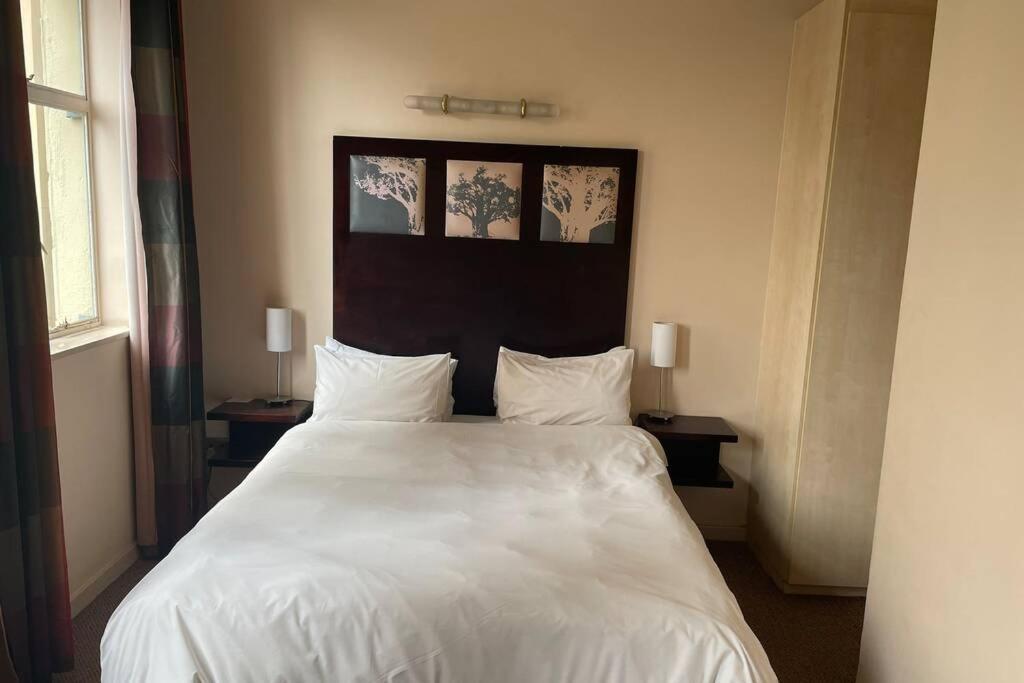 Cool & Easy Flat In The Heart Of Marshalltown Johannesburg Dış mekan fotoğraf
